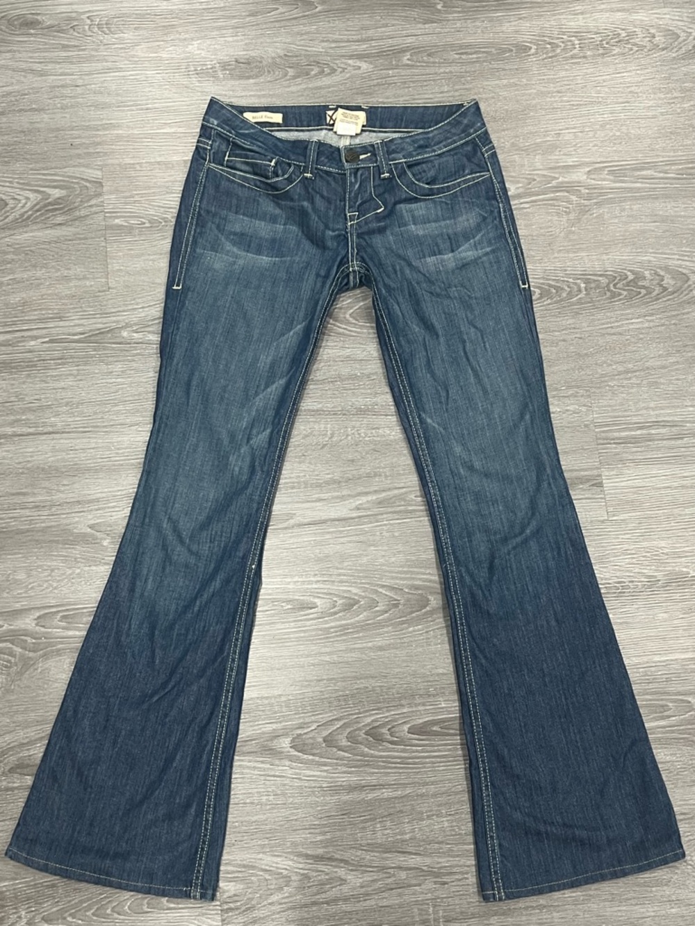 William Rast Jeans - Picture 4 of 8